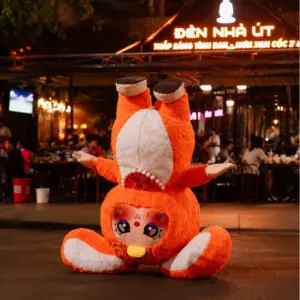 Mascot Baby Three Cam Tai Cụp