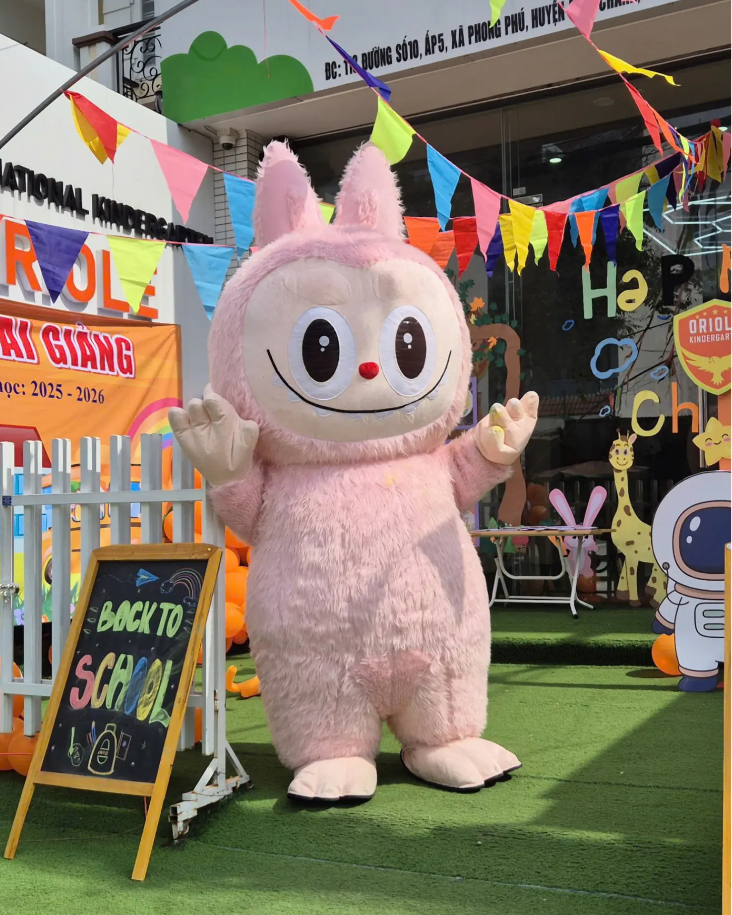 Mascot Labubu Hồng 1 Mascot Labubu Hồng